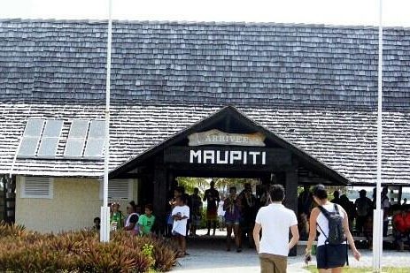 aerport maupiti